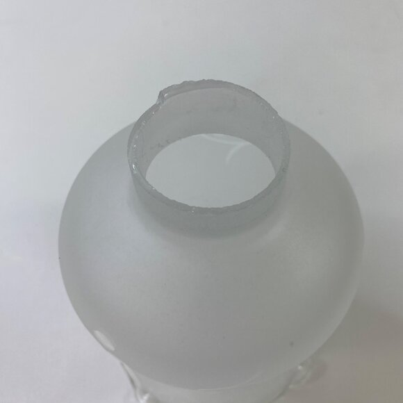 4 Vintage Frosted Glass Lamp Shades Etched Grapevine Design Ruffled Edge - Picture 10 of 14